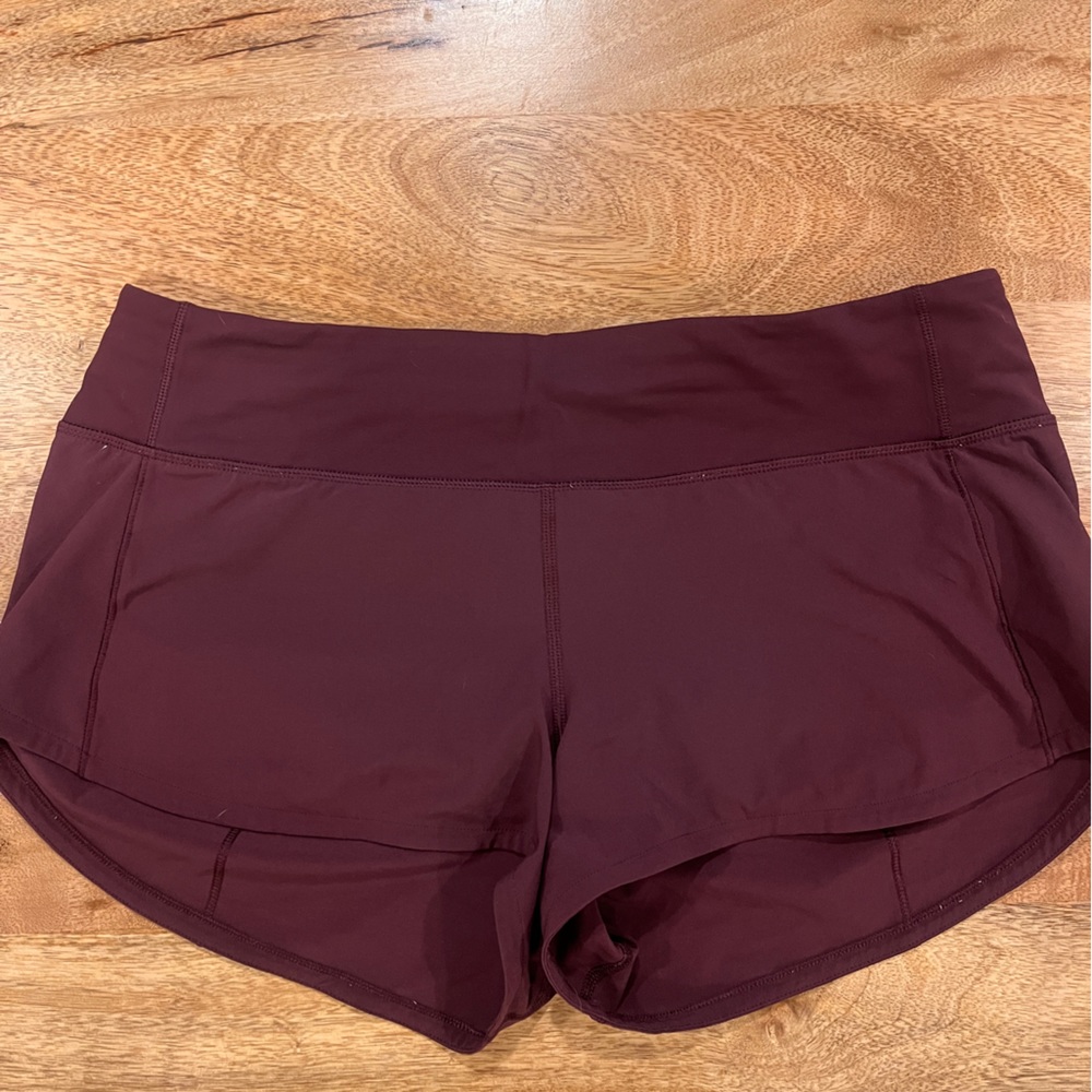 Lululemon Low Rise Speed Up Short 2.5 inch